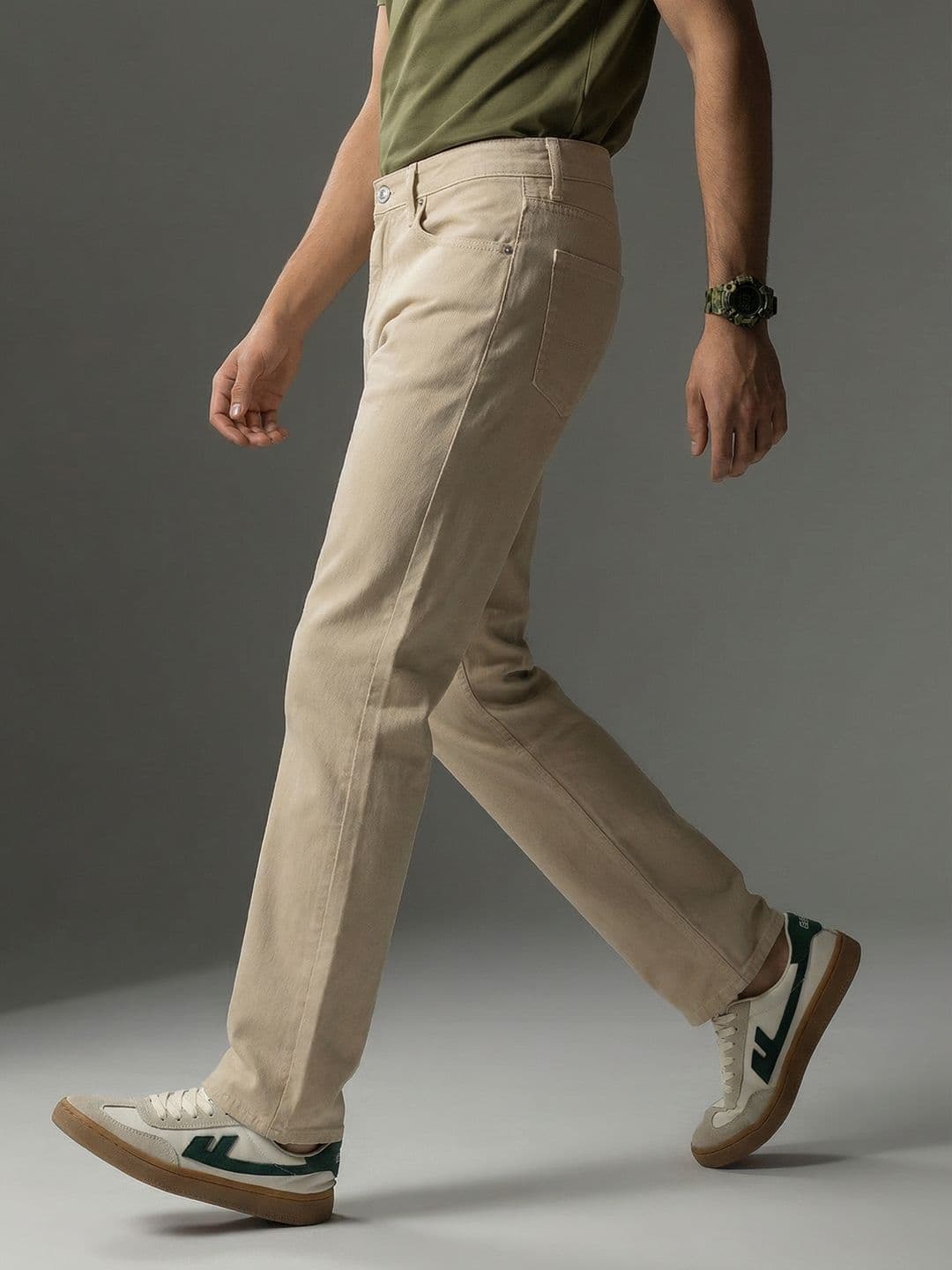 FCUK Men Relaxed Fit Coloured Pure Cotton Jeans