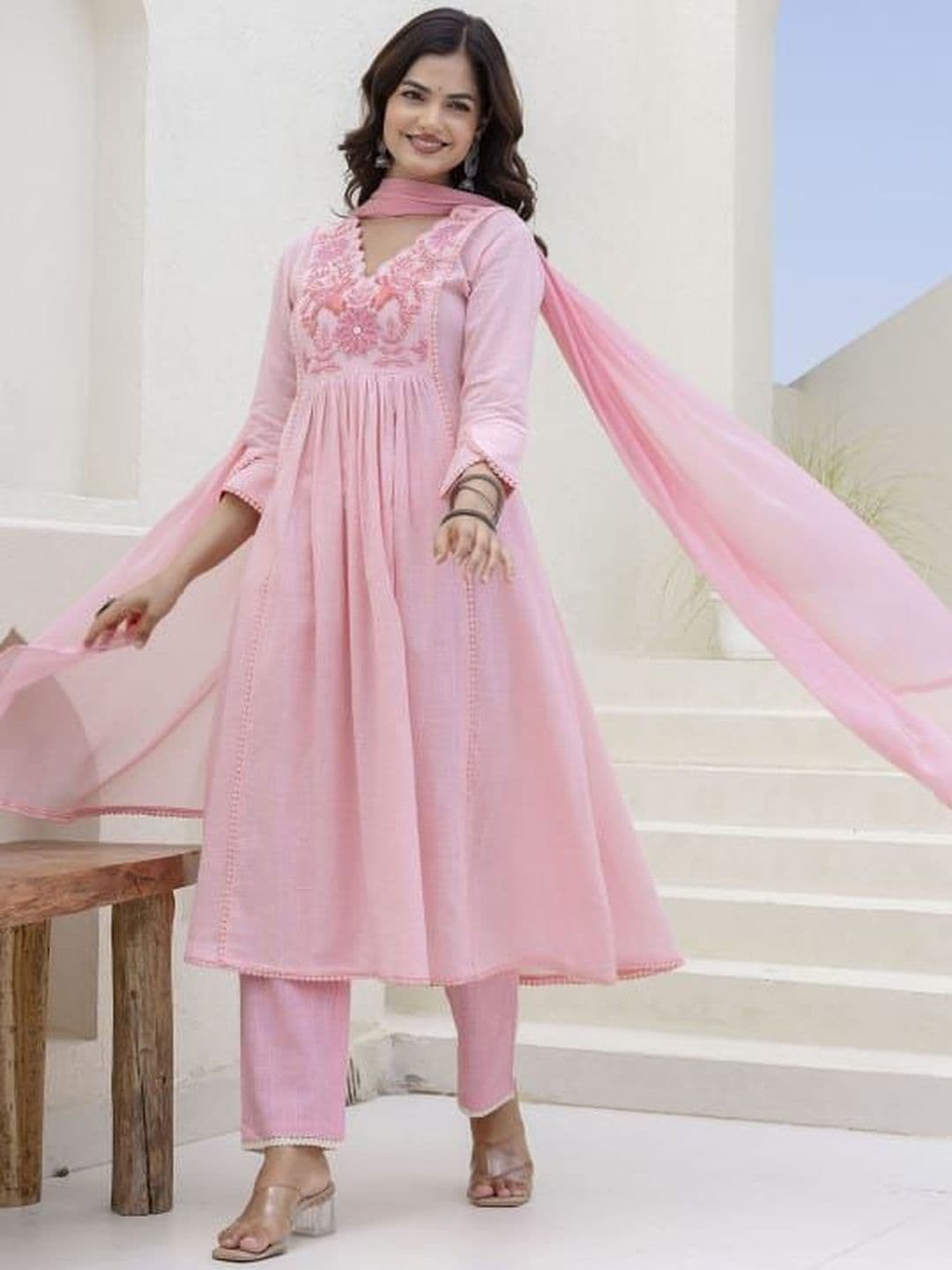 Vastranchal Women Empire Kurta with Trousers & With Dupatta - view 1