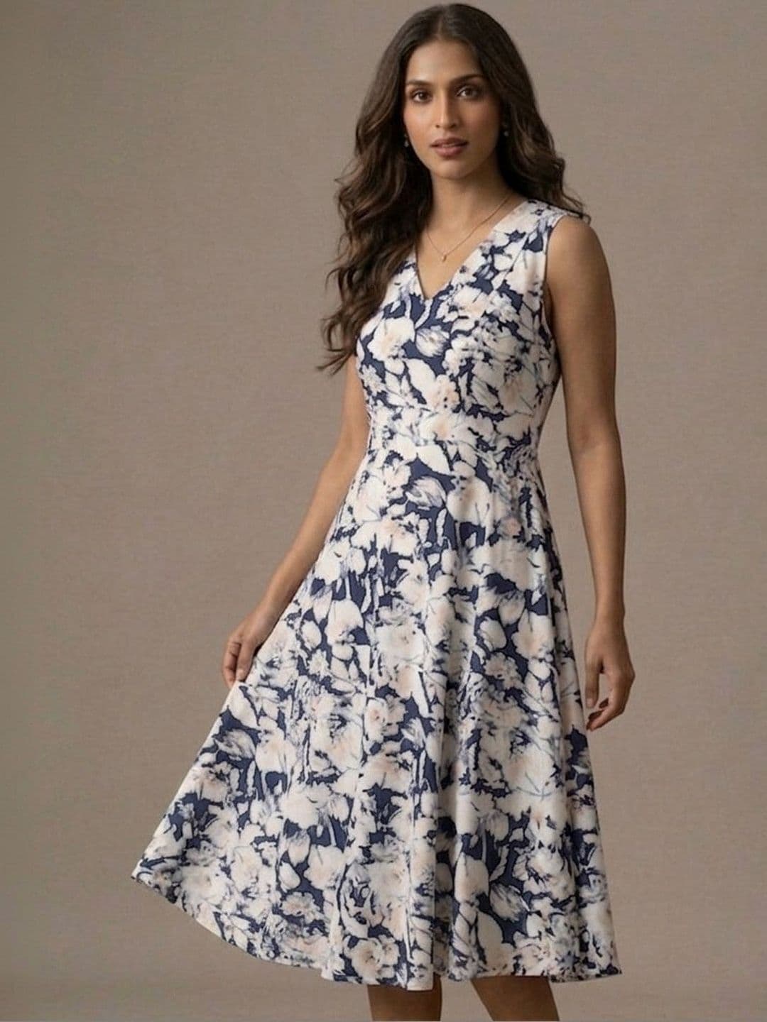 Navibhu Contemporary Front-Button Printed Printed V-Neck A-Line Ethnic Dresses - view 1