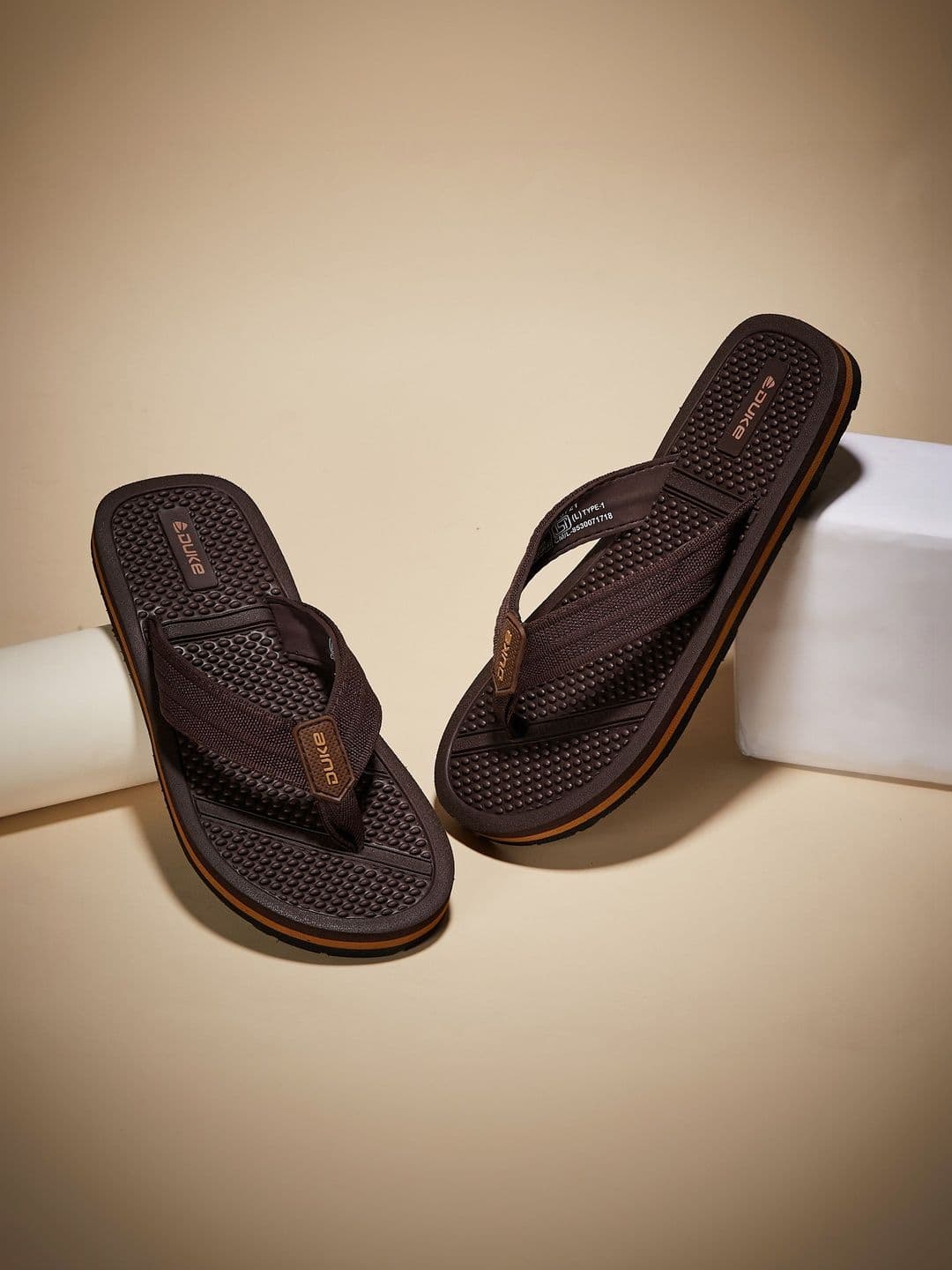 Duke Men Thong Flip-Flops - view 1