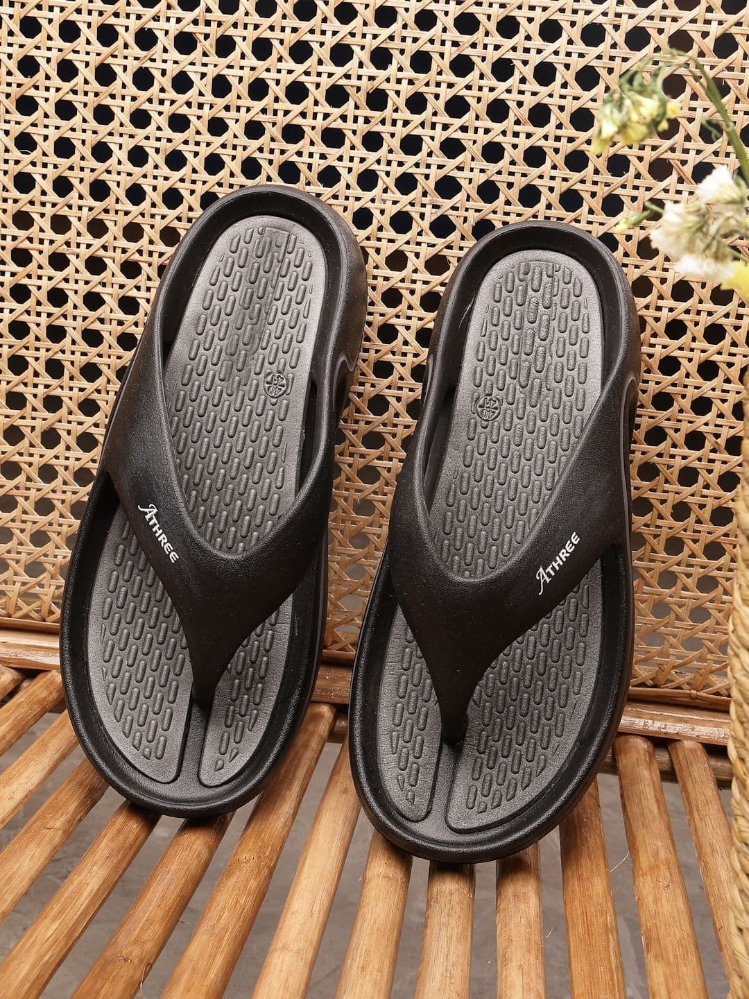 Athree Men Thong Flip-Flops - view 1