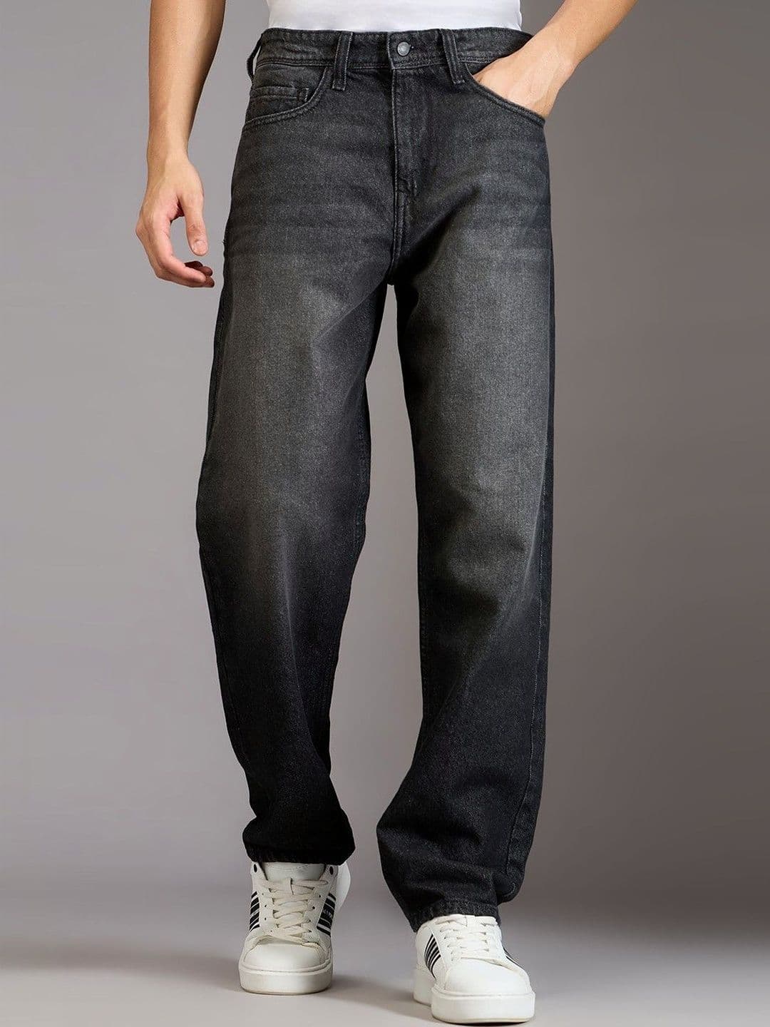 Pepe Jeans Men James Relaxed Fit Mid-Rise Jeans - view 1