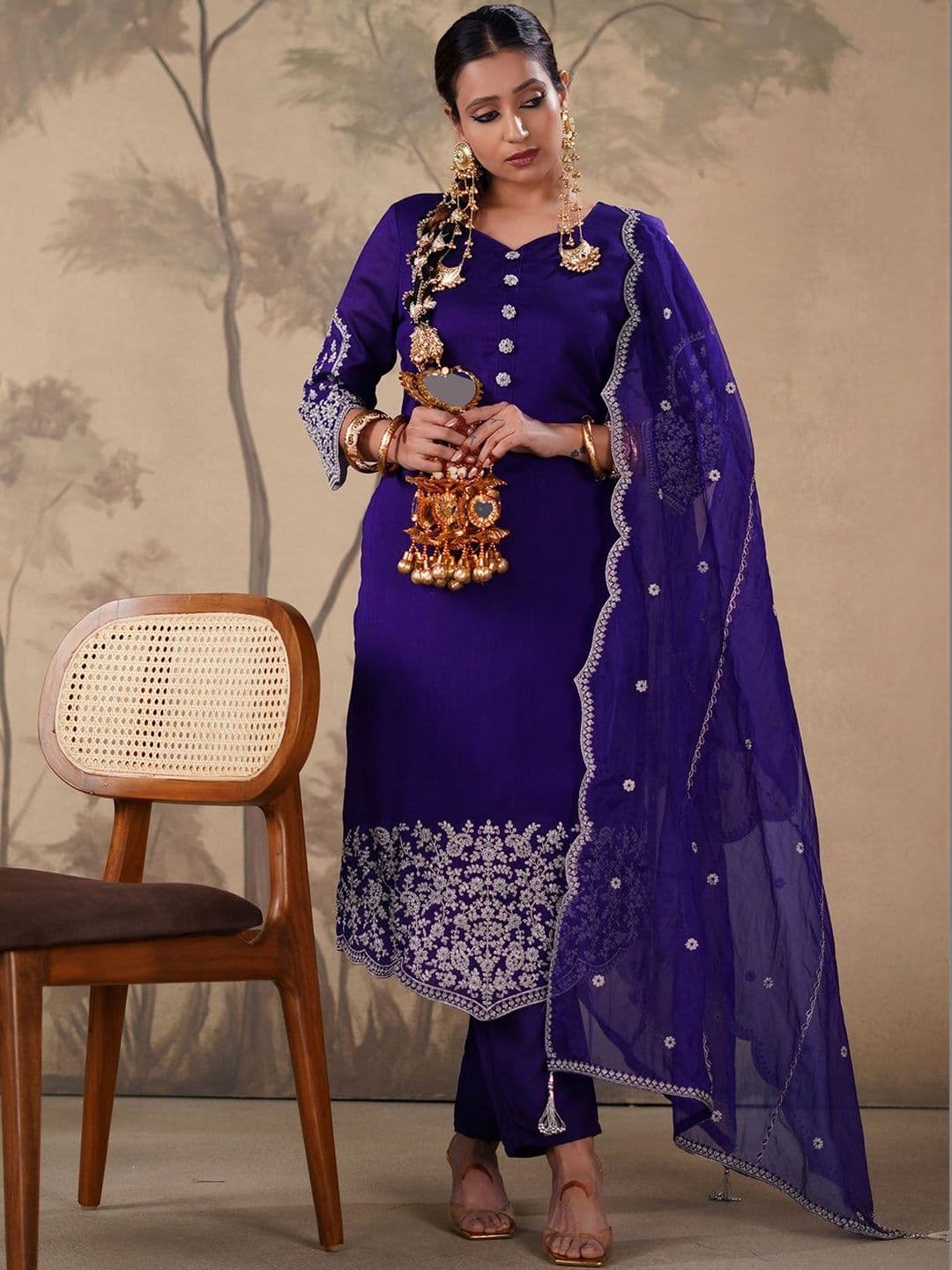 House of Pataudi Embroidered V-Neck Kurta & Trousers With Dupatta - view 1