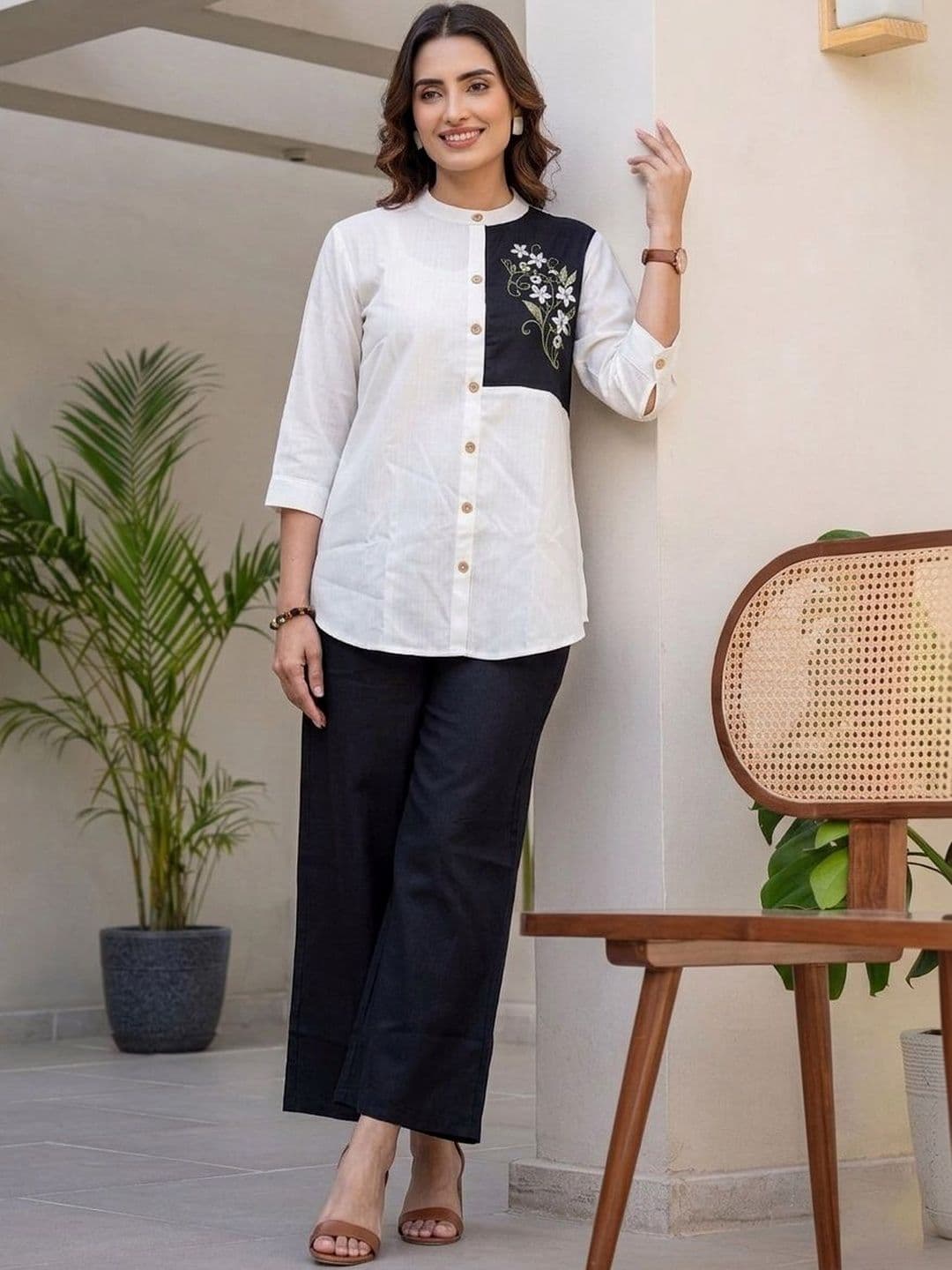 KALINI Women Kurta - view 1