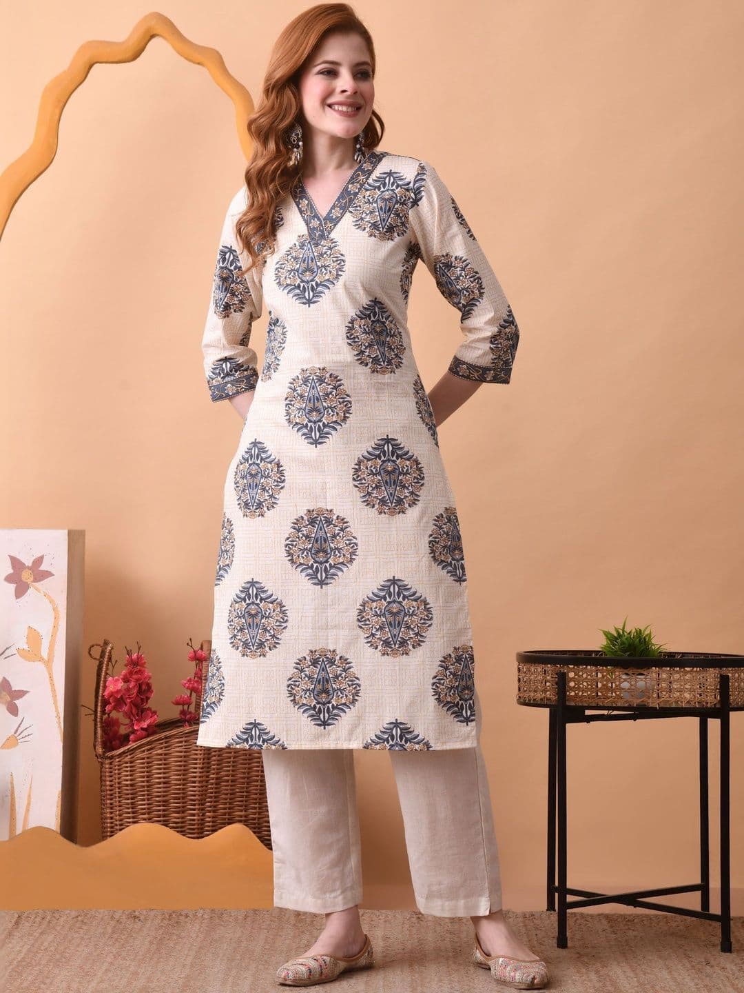 DAEVISH Women Floral Printed Kurta - view 1