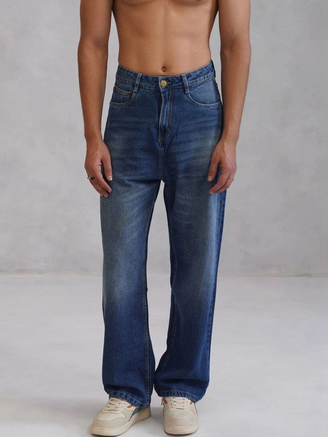 Minus One Men Baggy Mid-Rise Light Fade Clean Look Jeans - view 1