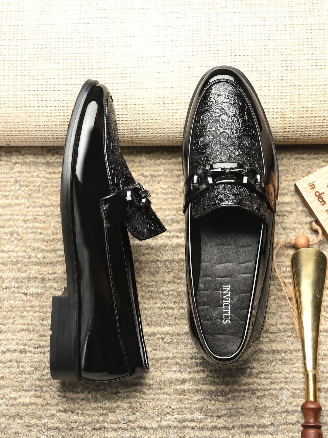 INVICTUS Men Textured Formal Loafer - view 1