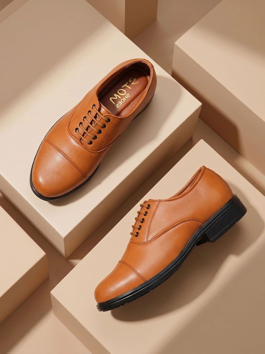 BTOM Men Round-Toe Formal Oxfords - view 1