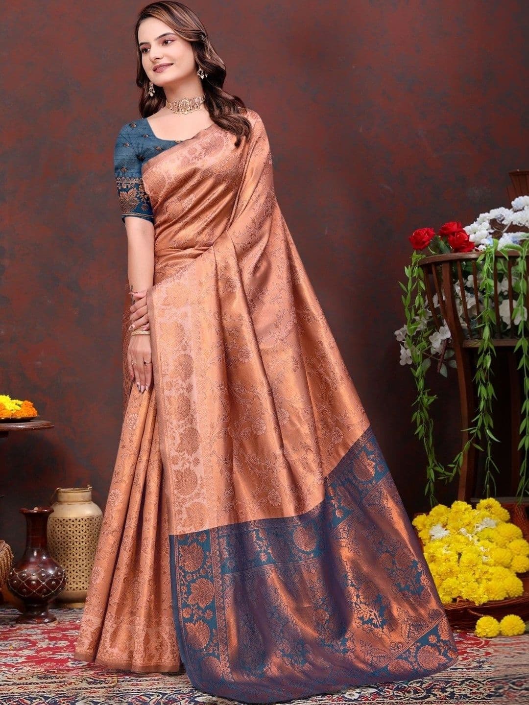 HARIOM FASHION Woven Design Zari Art Silk Banarasi Saree - view 1