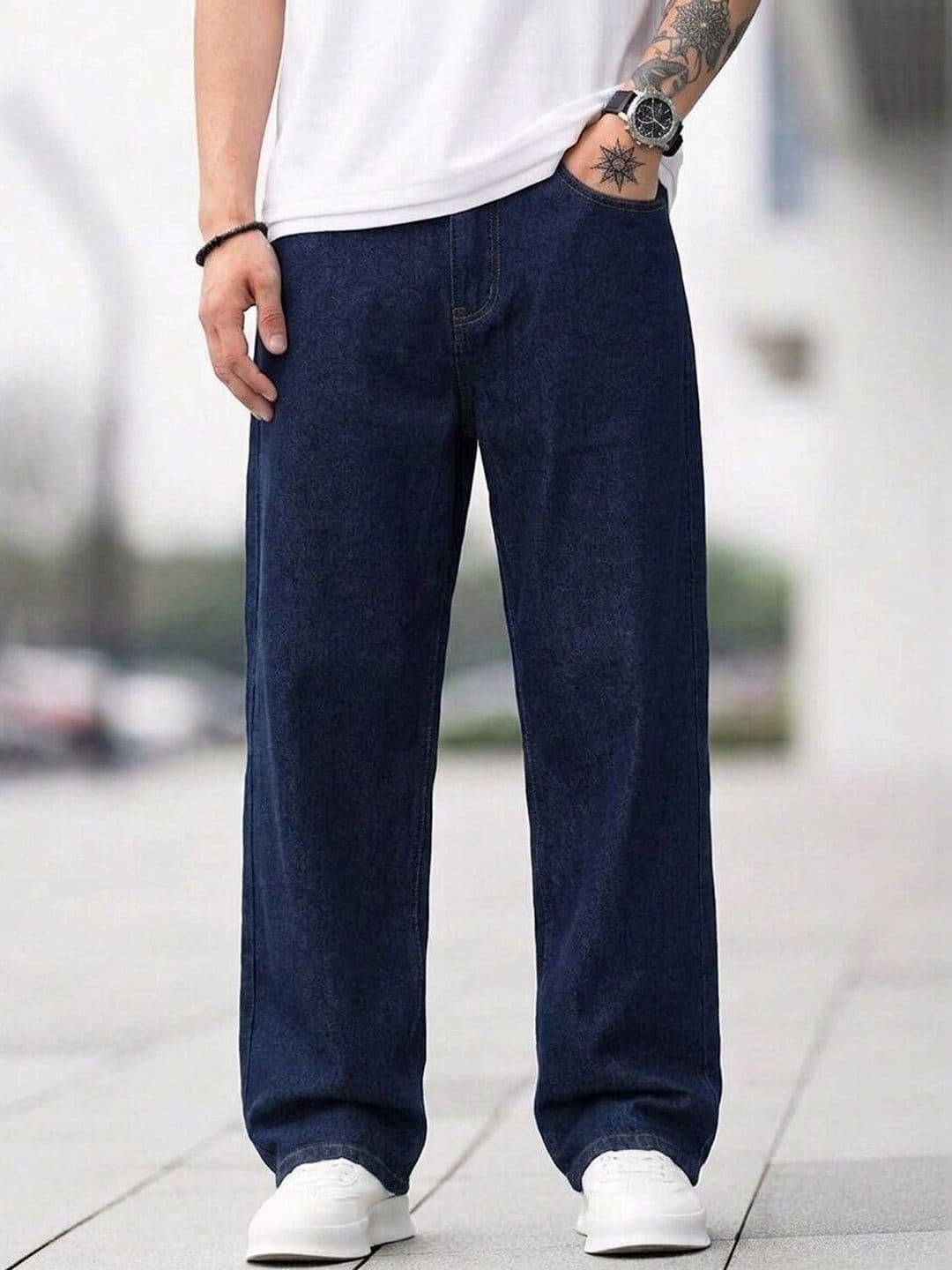 Classic Torch Men Loose Relaxed Fit Mid-Rise Light Fade Jeans - view 1