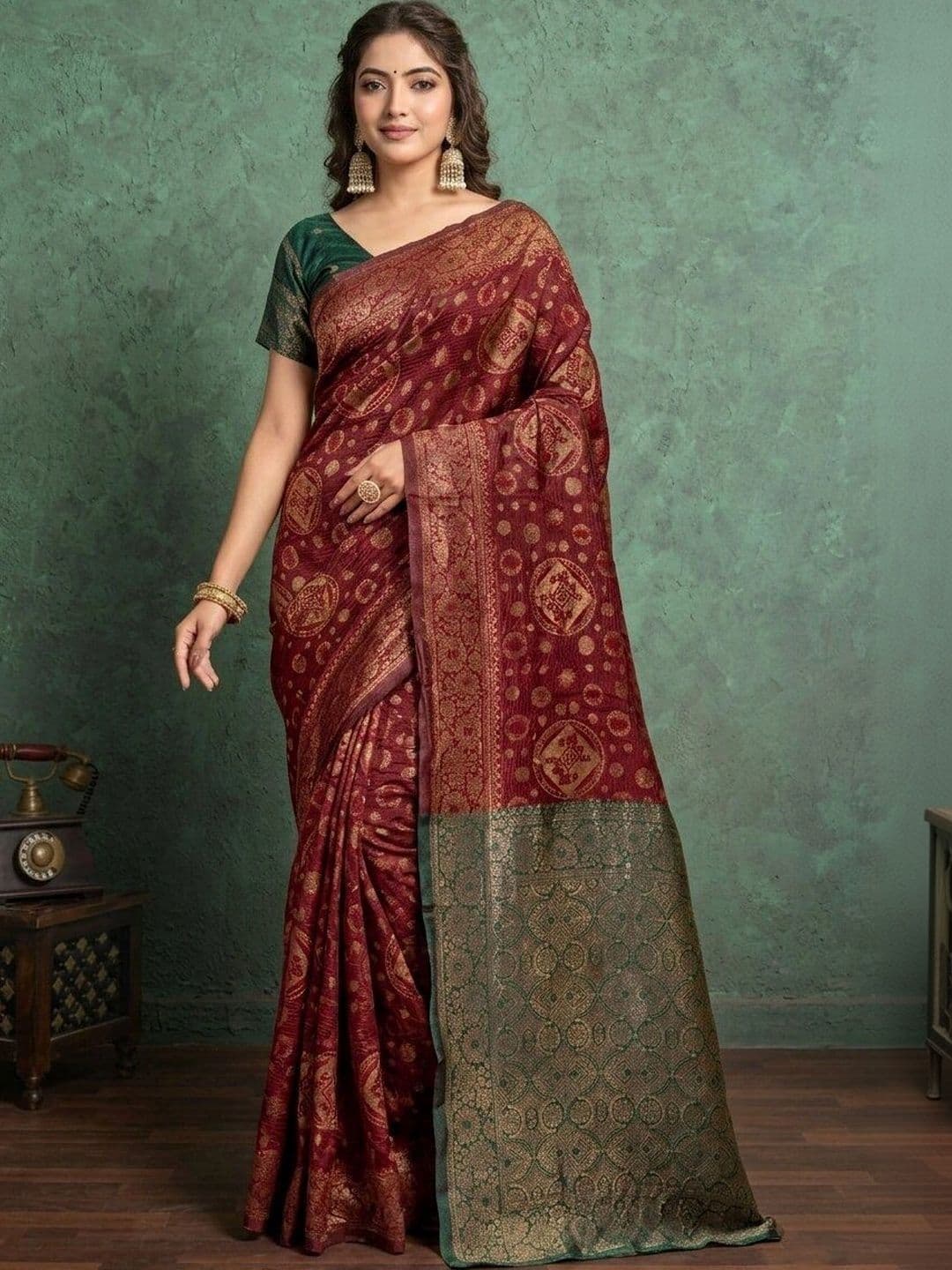 Mitera Woven Design Zari Art Silk Banarasi Saree - view 1