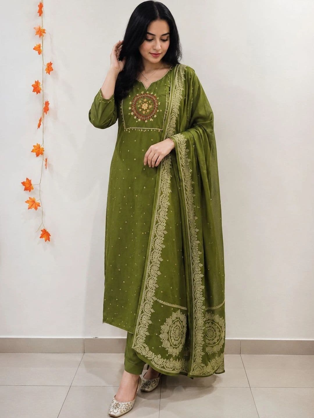 ISHU FAB Ethnic Motifs Embroidered V-Neck Mirror Work Mirror Work Kurti - view 1