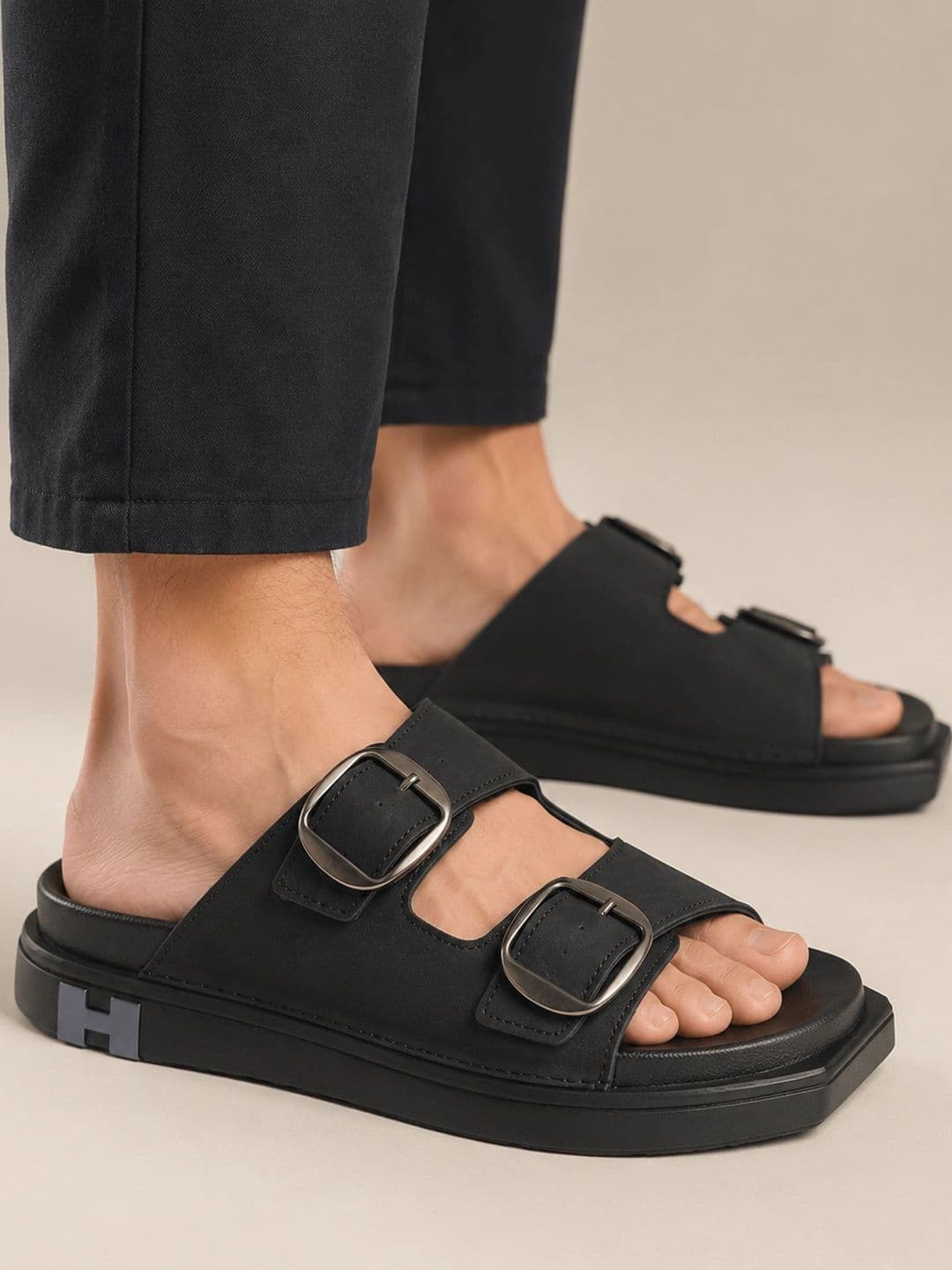 Layasa Men Sliders - view 1