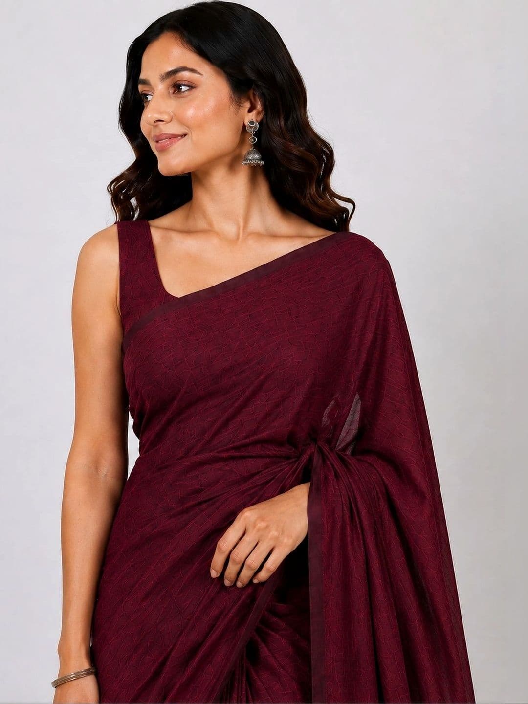 DEVI FASHIONS LLP Striped Saree - view 1