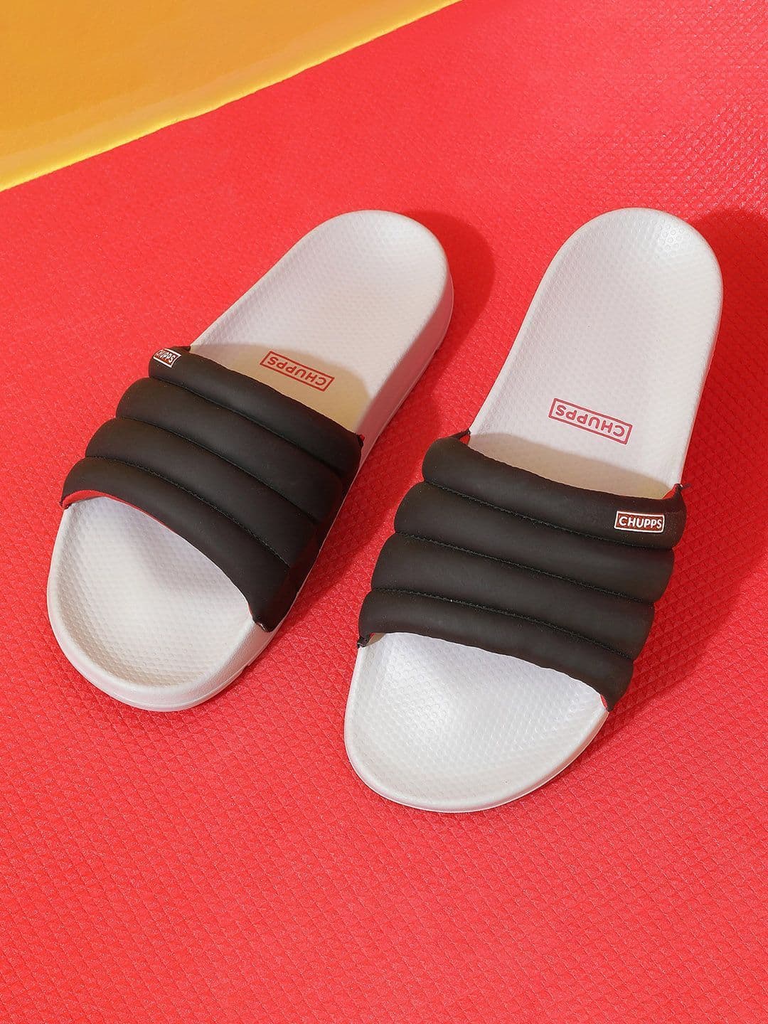 CHUPPS Men Grey Black Classic Quilted Ergo-X Orthopedic Sliders - view 1