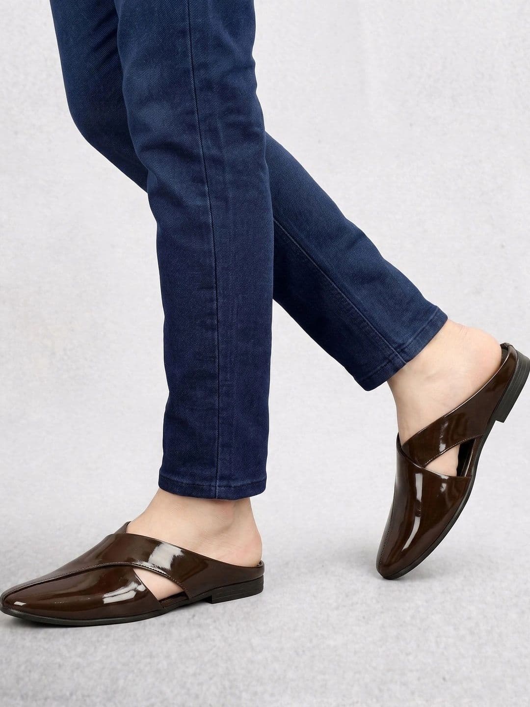 INKLENZO Men Ethnic Shoe-Style Sandals - view 1
