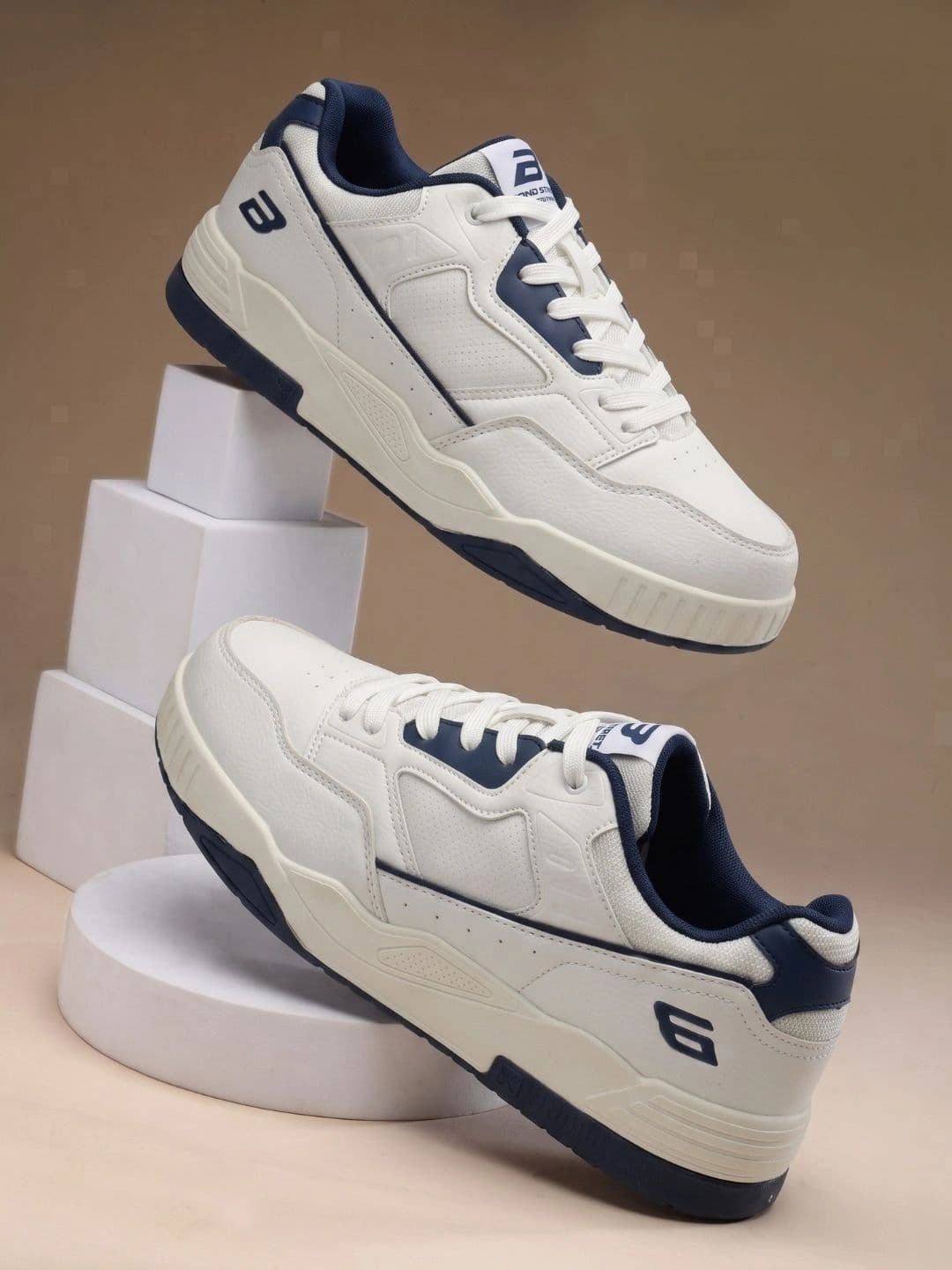 Bond Street By Red Tape Men Colourblocked Round Toe Sneakers - view 1