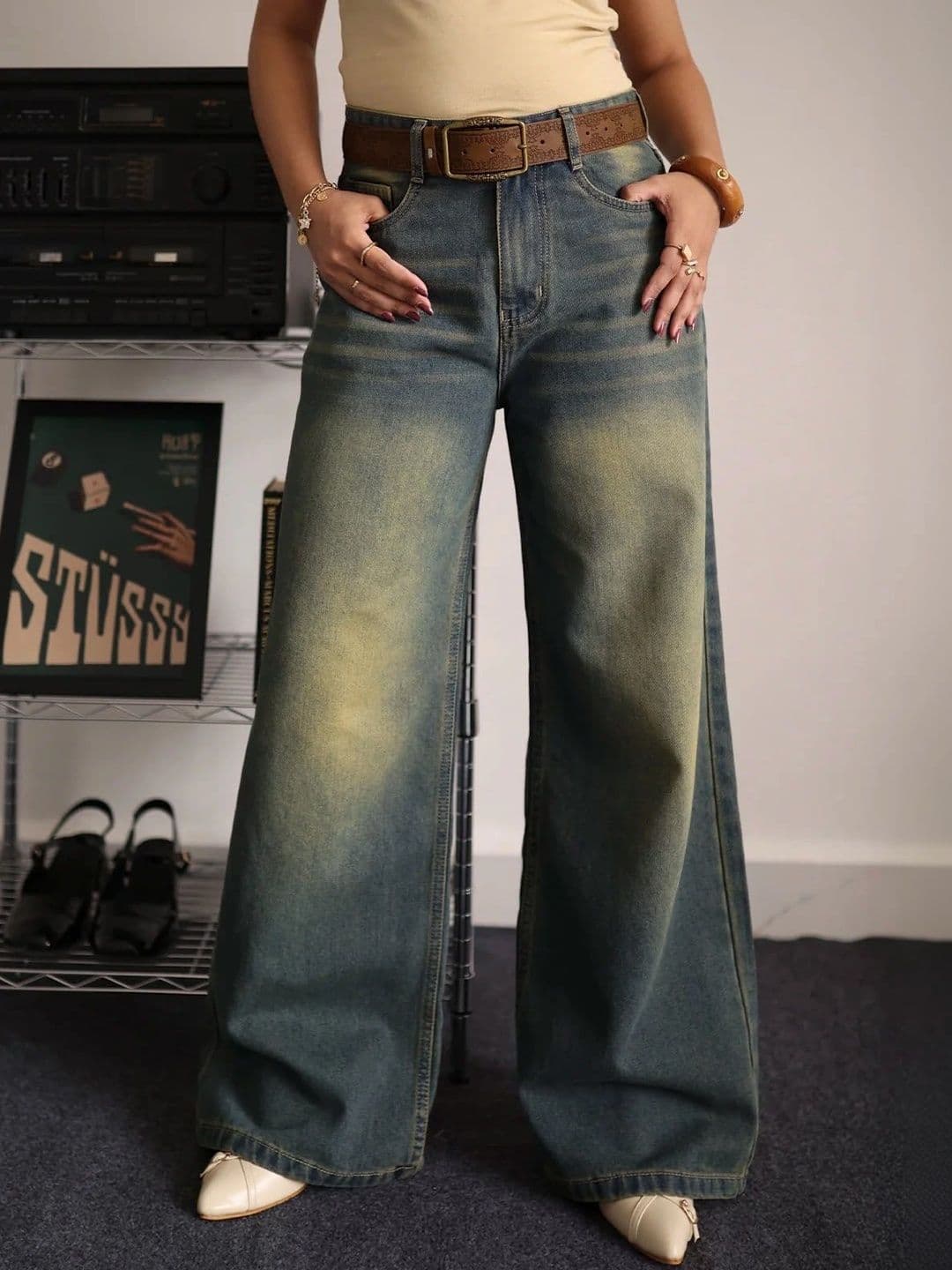 Mast & Harbour Women High-Rise Light Fade Jeans - view 1