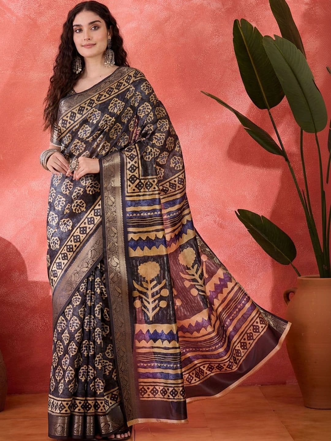 Sangria Floral Zari Silk Blend Designer Block Print Saree - view 1