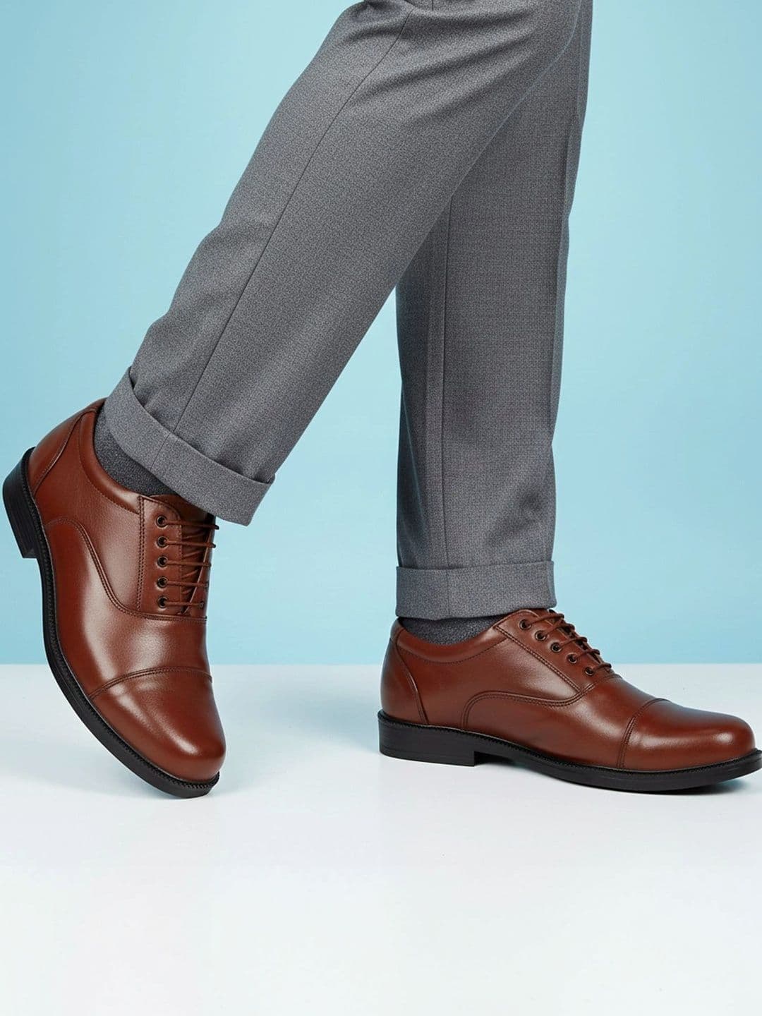 Vitoria Men Round Toe Lace-Ups Oxfords Formal Shoes With Cap - view 1