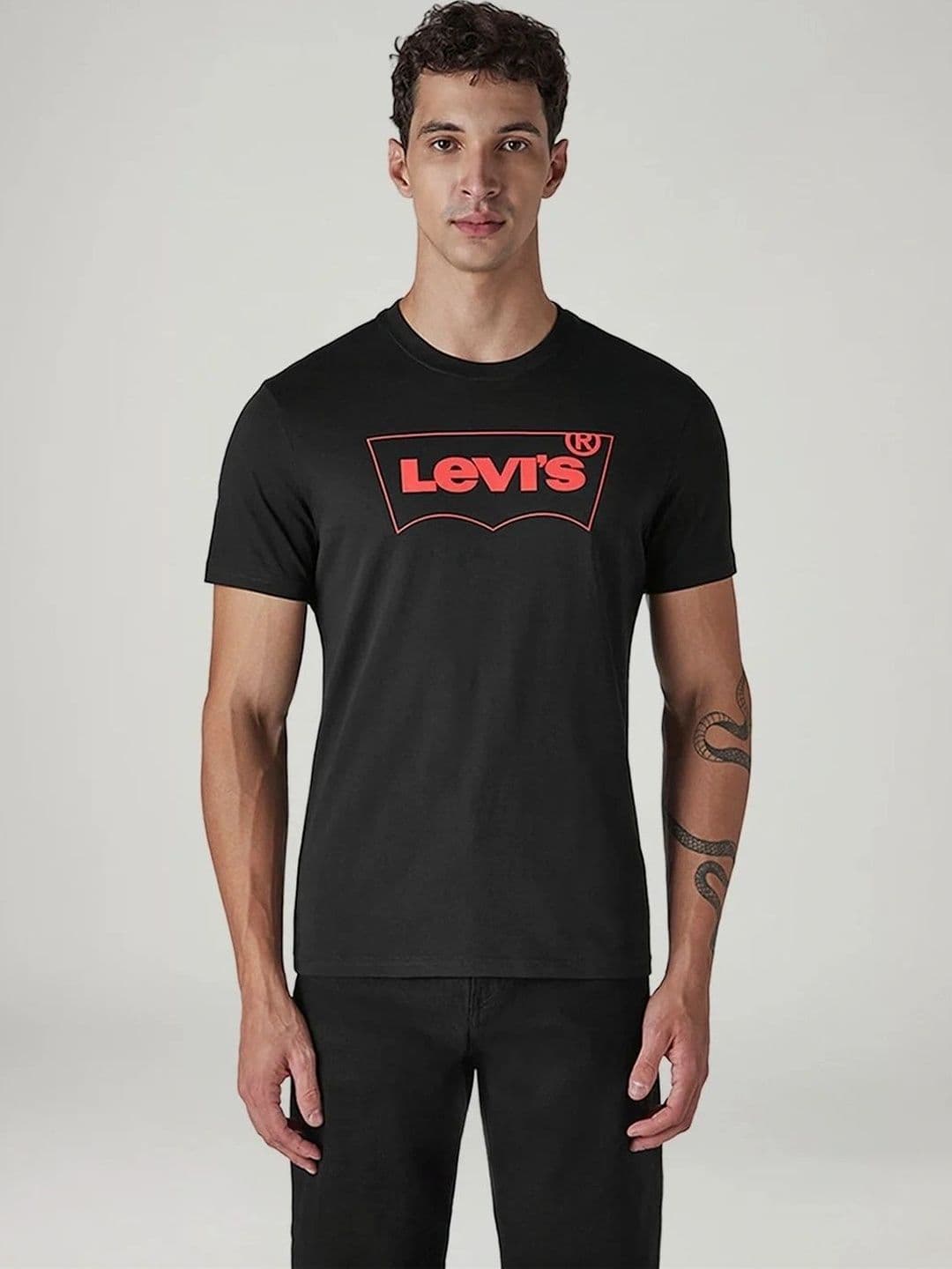 Levis Men Brand Logo Printed Slim Fit T-shirt - view 1