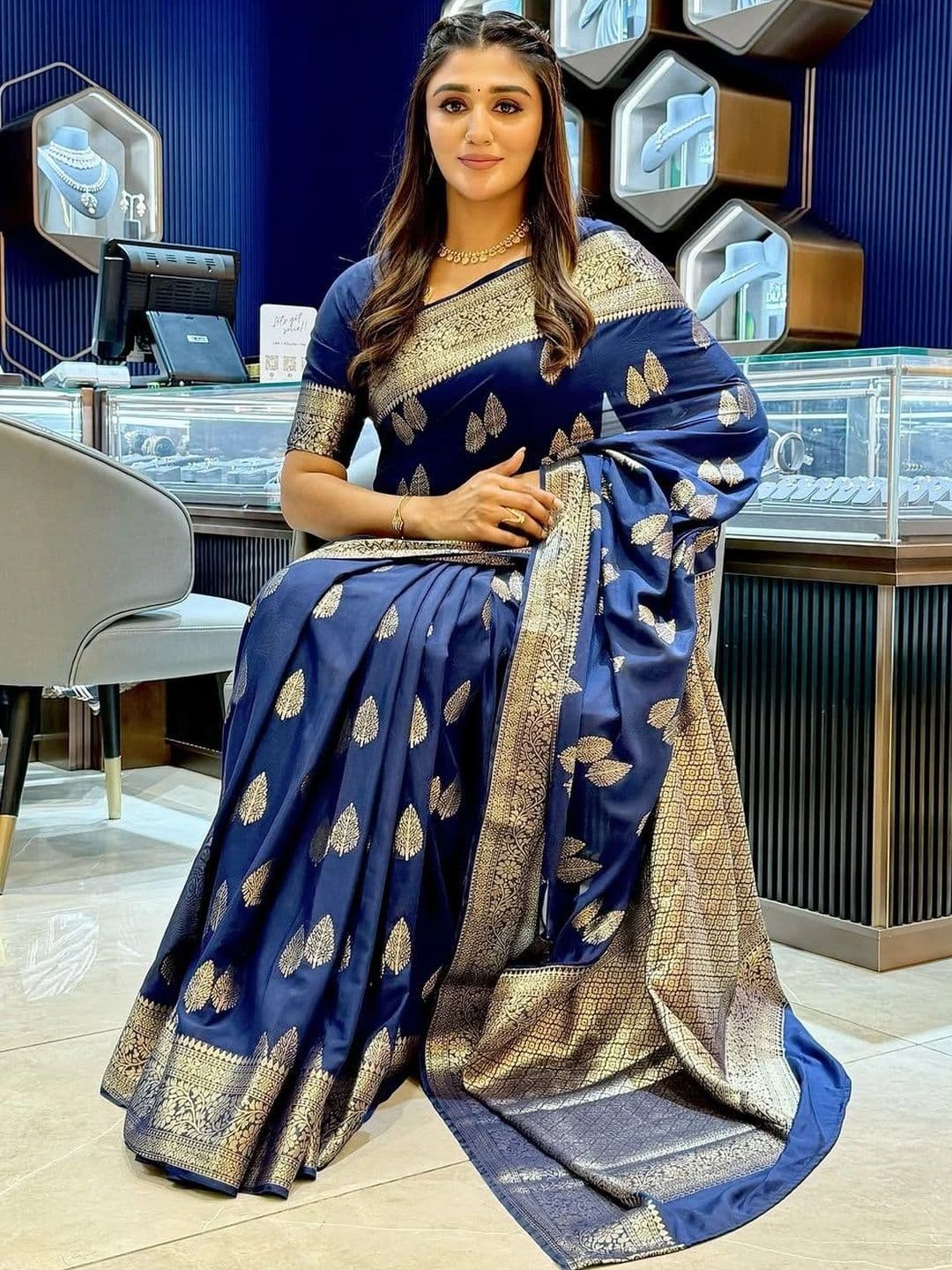 JIVUBA Ethnic Motifs Zari Art Silk Designer Banarasi Saree - view 1
