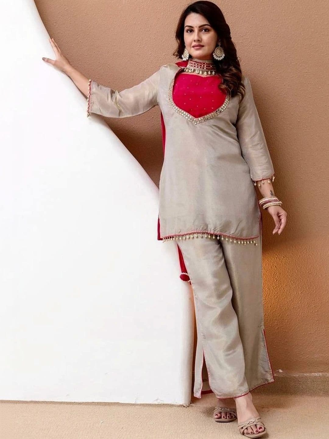 vidhyarani Women Regular Mirror Work Pure Silk Kurta with Palazzos & With Dupatta - view 1