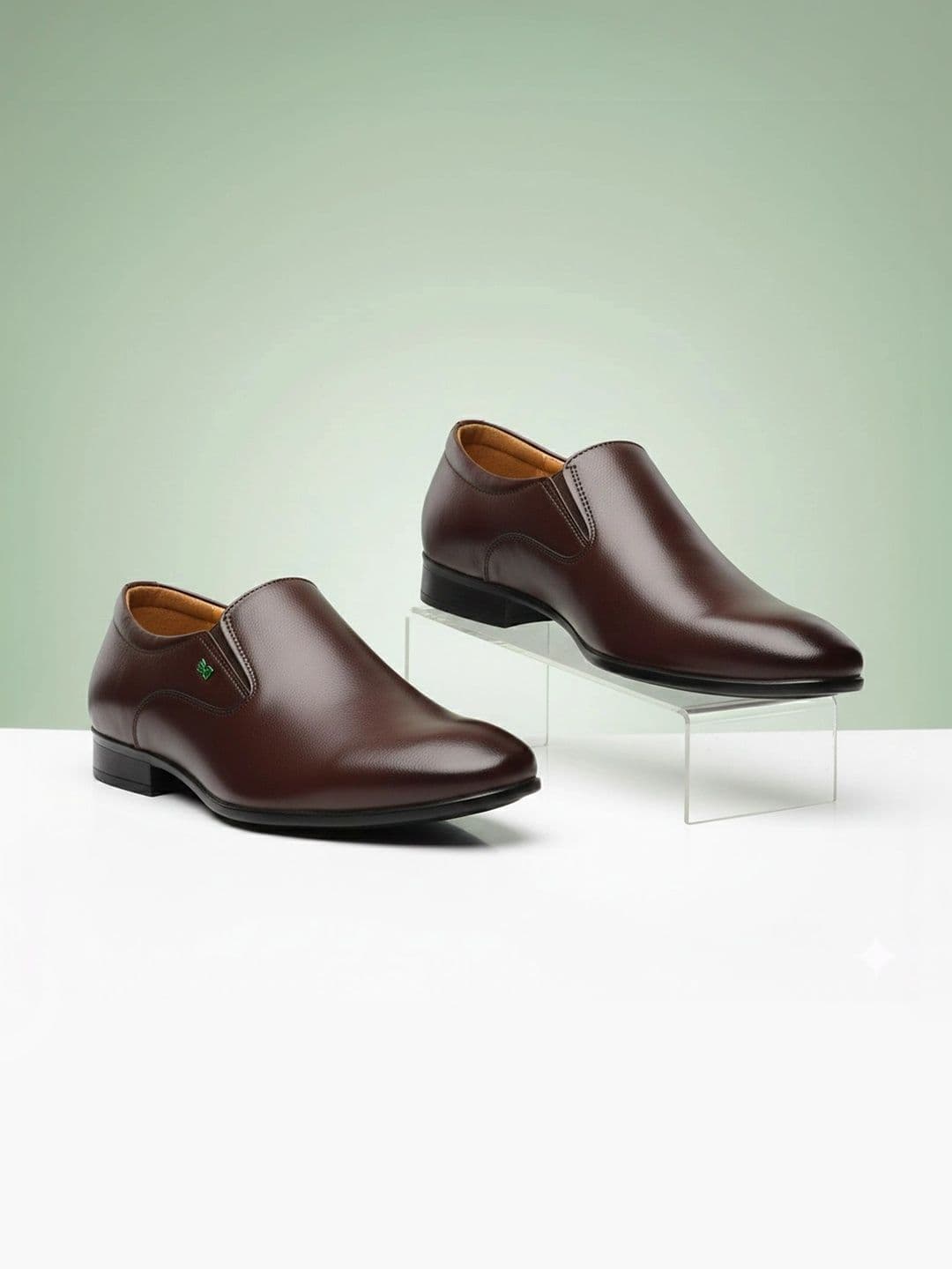 Vitoria Men Textured Pointed Toe Slip-On Formal Shoes With Cap - view 1