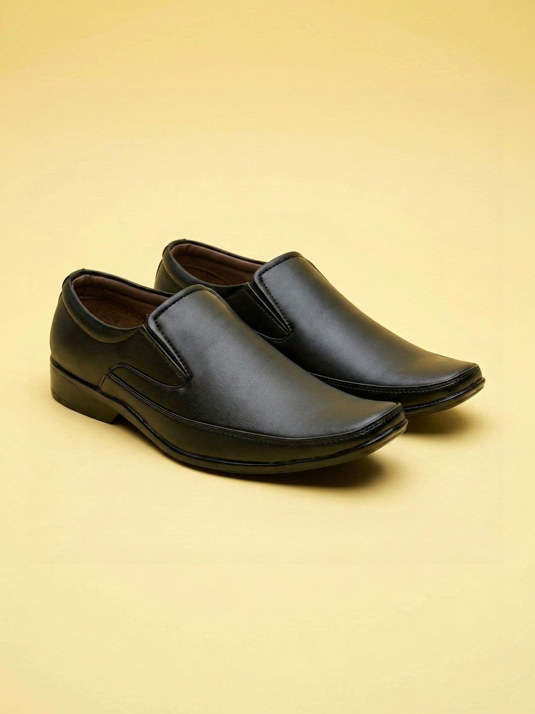 Vitoria Men Pointed Toe Slip-On Formal Shoes With Cap - view 1