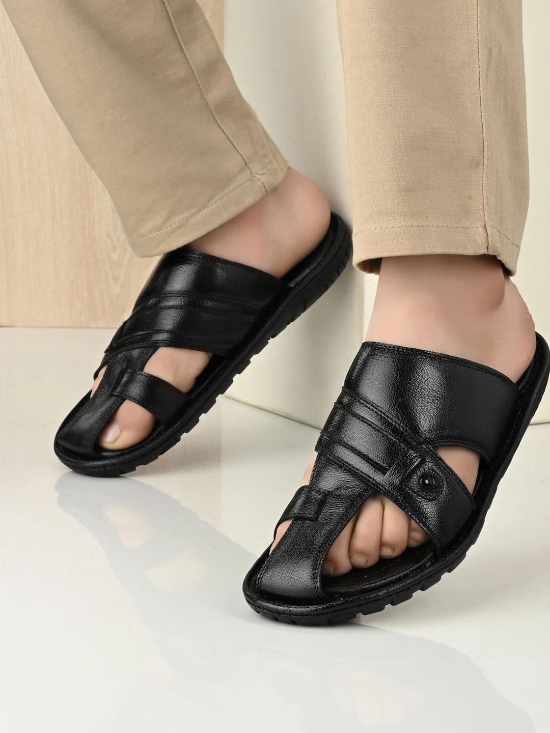 House of Pataudi Men Leather Comfort Sandals - view 1