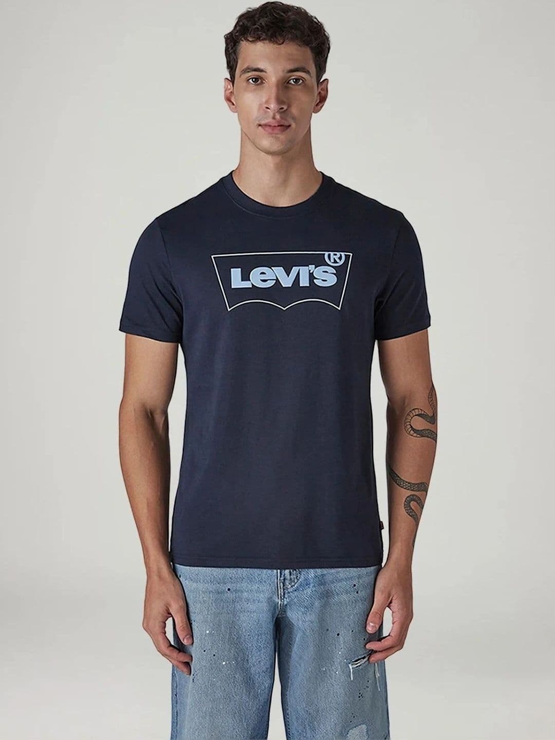 Levis Men Brand Logo Printed Slim Fit T-shirt - view 1