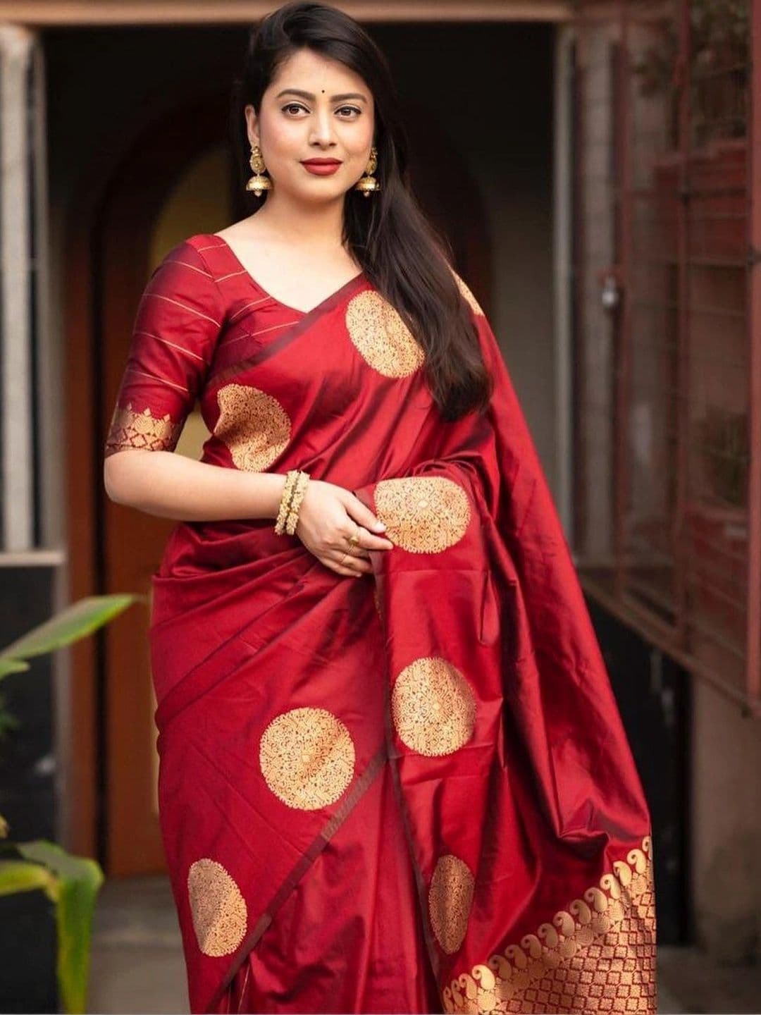 JIVUBA Ethnic Motifs Zari Art Silk Designer Banarasi Saree - view 1