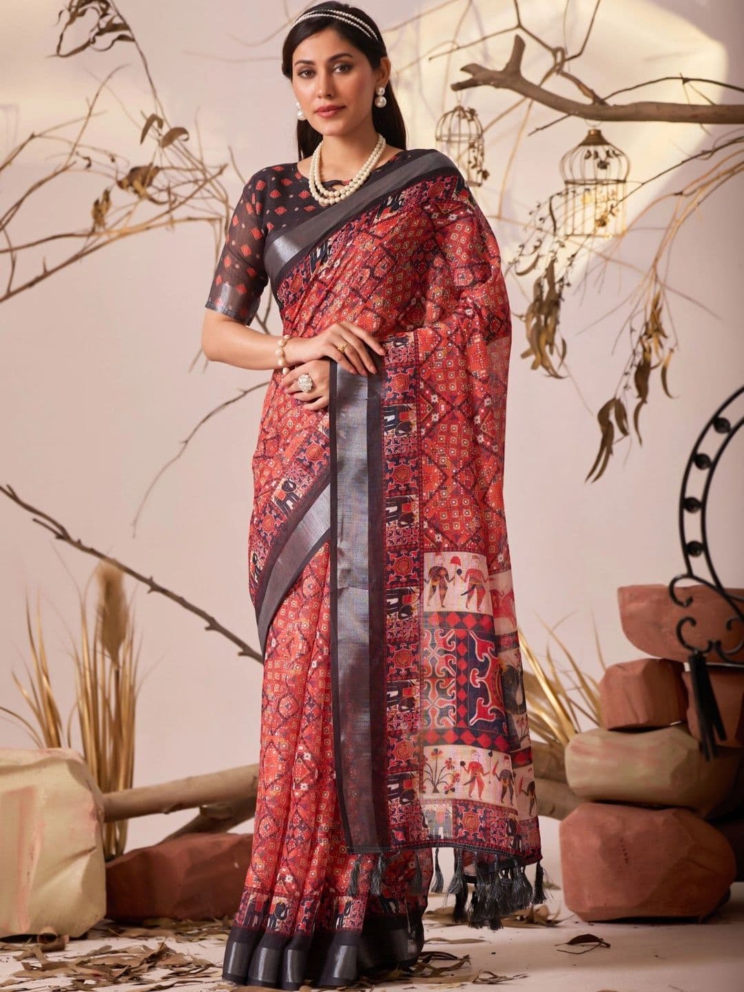 Panzora Ethnic Motifs Zari Linen Blend Designer Patola Saree - view 1