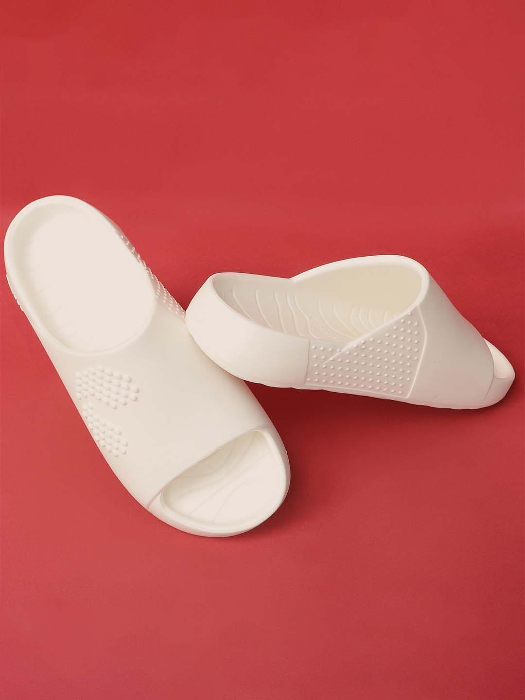 CHUPPS Men Almond White Chupster Orthopedic Sliders - view 1