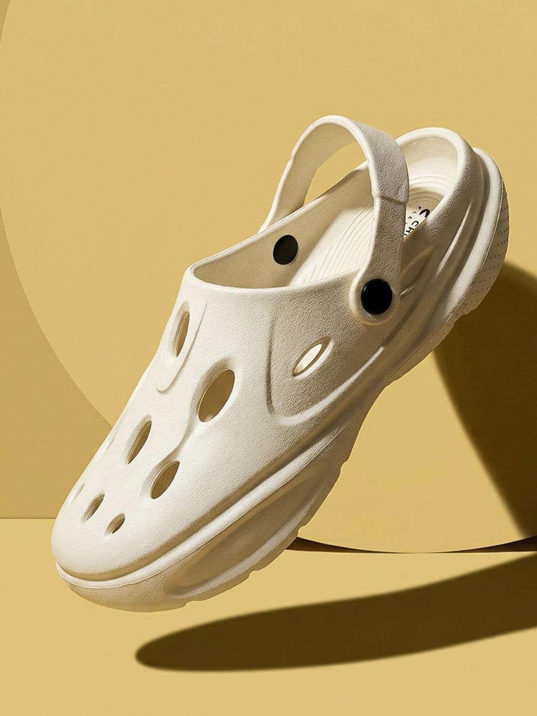 CHUPPS Men Almond White Gator Clogs Orthopedic Clogs - view 1