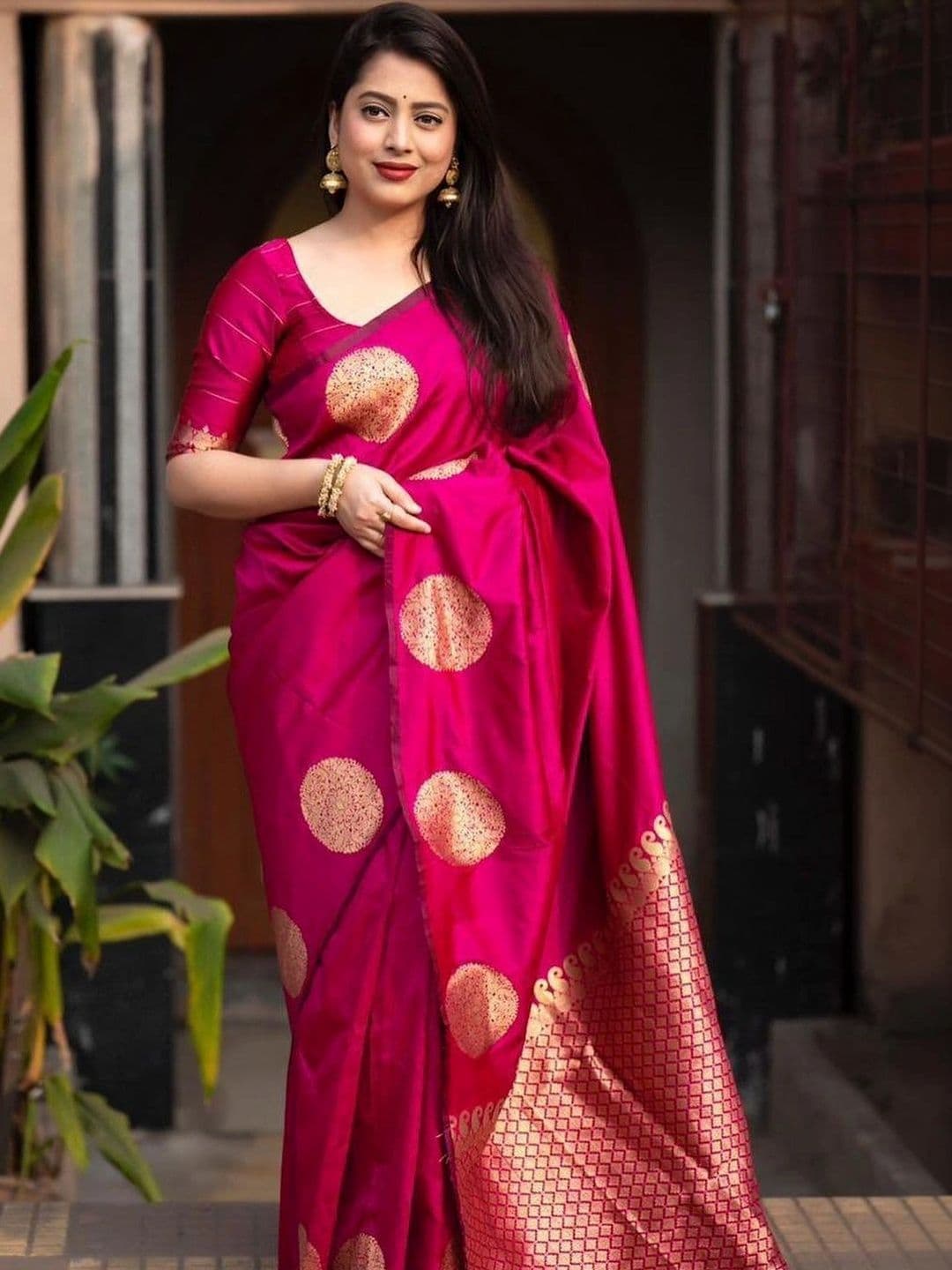 JIVUBA Ethnic Motifs Zari Art Silk Designer Banarasi Saree - view 1