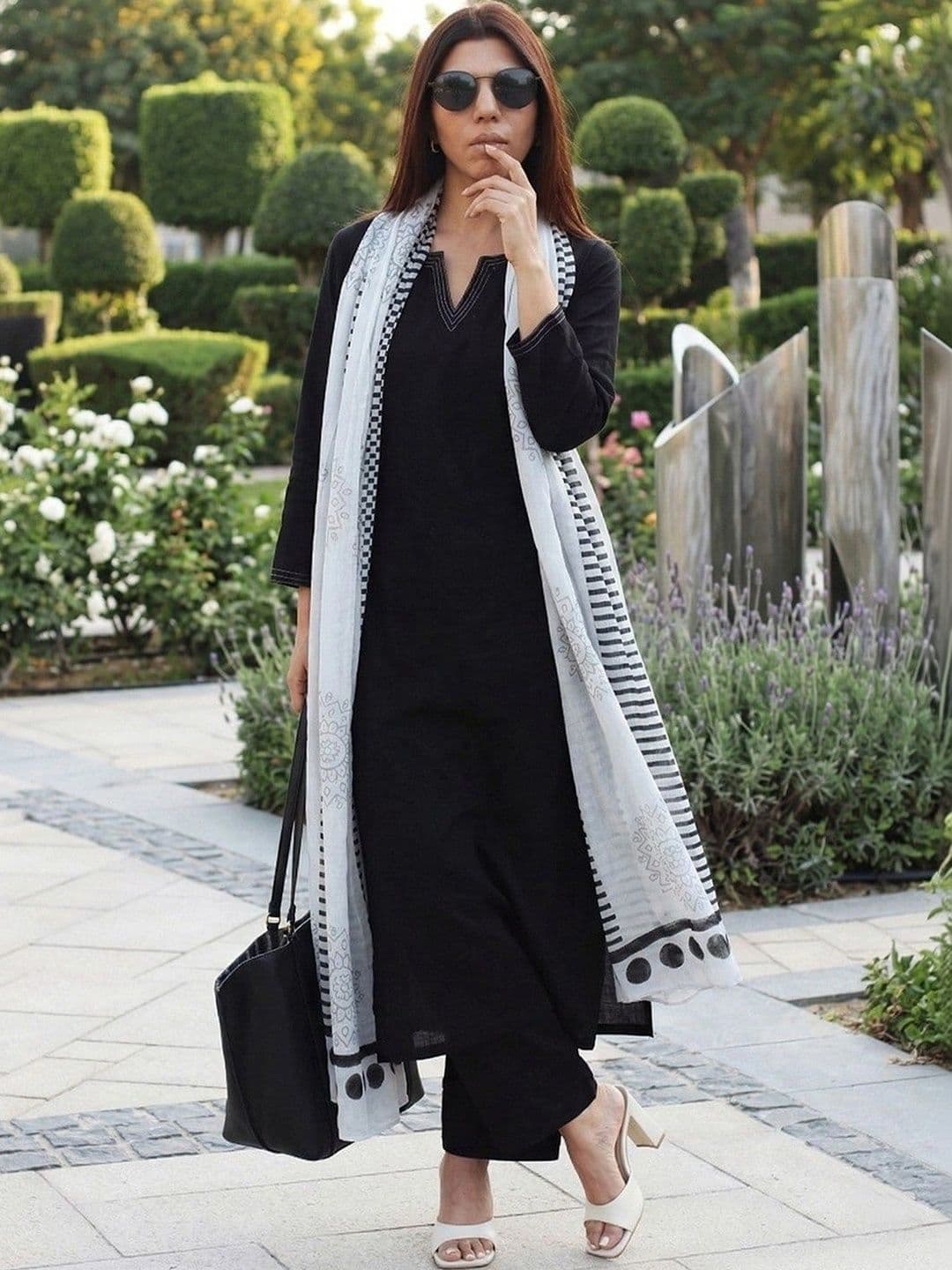 Aaghnya Women Ethnic Motifs Regular Thread Work Kurta with Trousers & With Dupatta - view 1