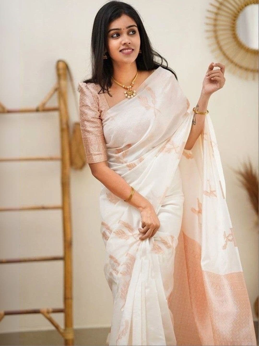 SURATII Woven Design Zari Silk Blend Saree - view 1