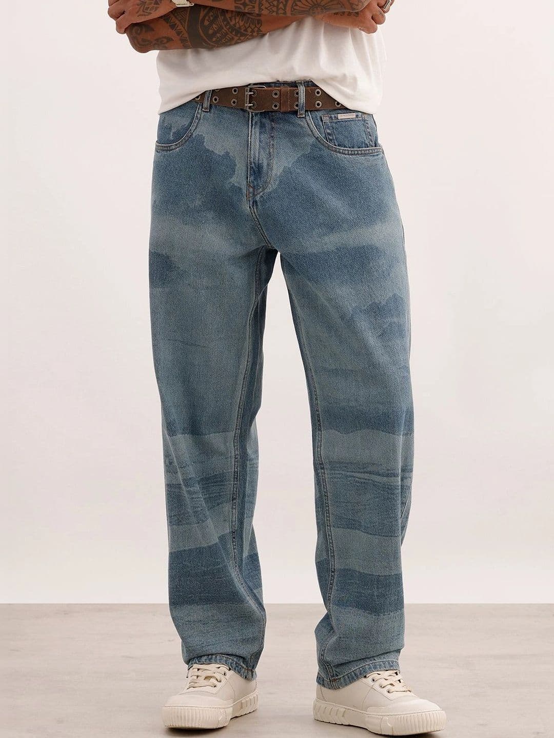 WROGN Men Loose Relaxed Fit Mid-Rise Low Distress Stretchable Jeans - view 1