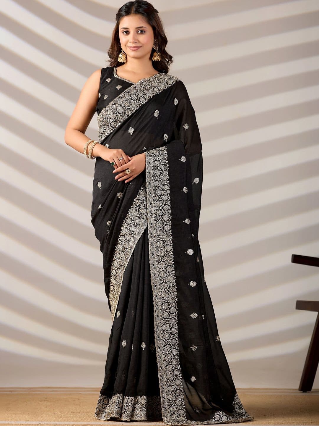 HETURAJ FASHION Embellished Embroidered Supernet Saree - view 1