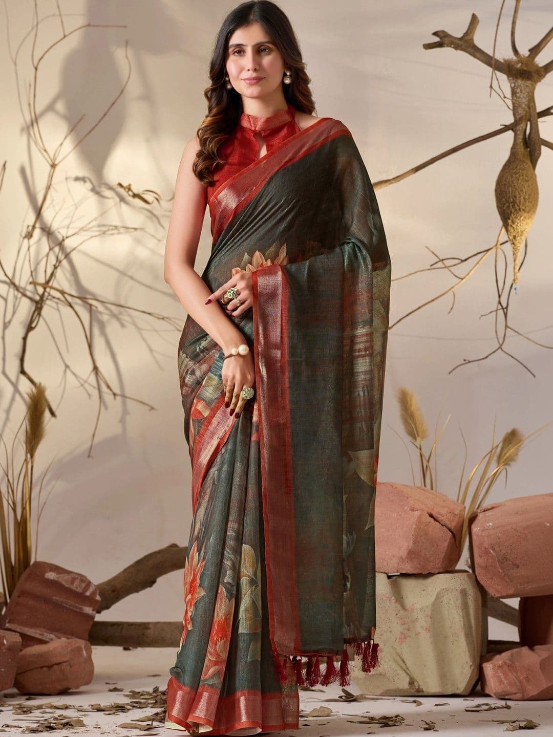LeeliPeeri Designer Floral Zari Linen Blend Designer Saree - view 1
