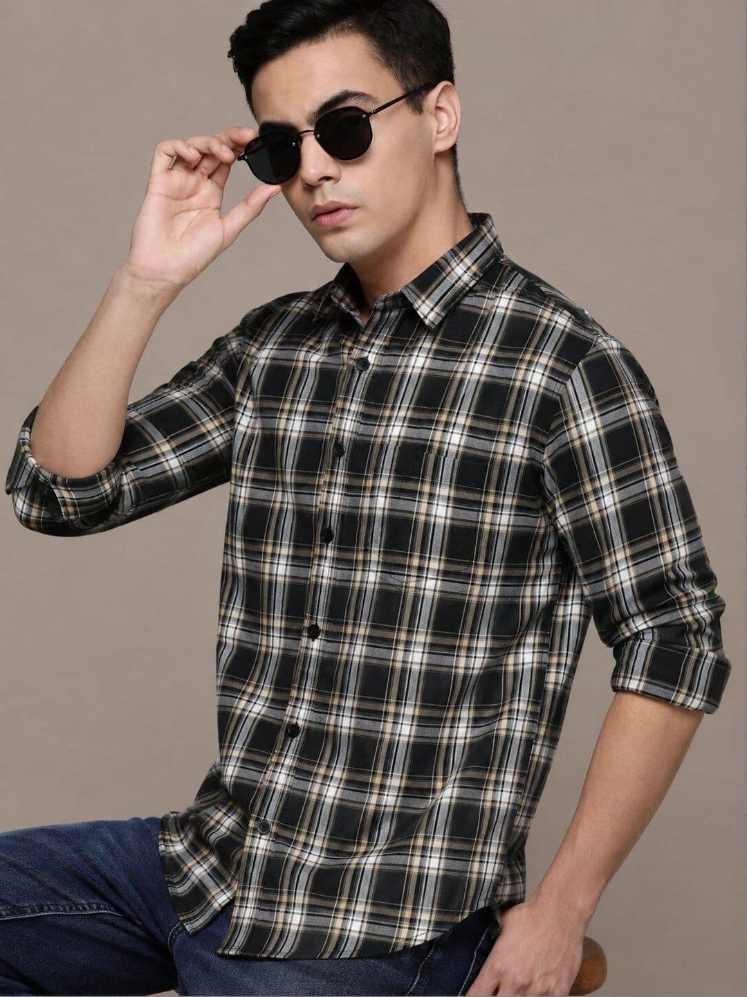 Roadster Men Classic Checked Casual Shirt - view 1