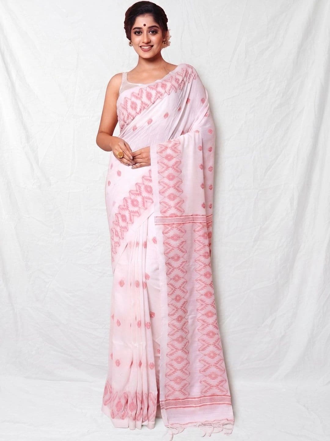 Arhi Ethnic Motifs Pure Cotton Handloom Saree - view 1