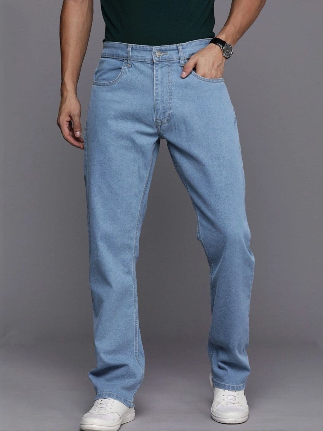 Gaucha Men Relaxed Fit Mid-Rise Light Fade Stretchable Jeans - view 1
