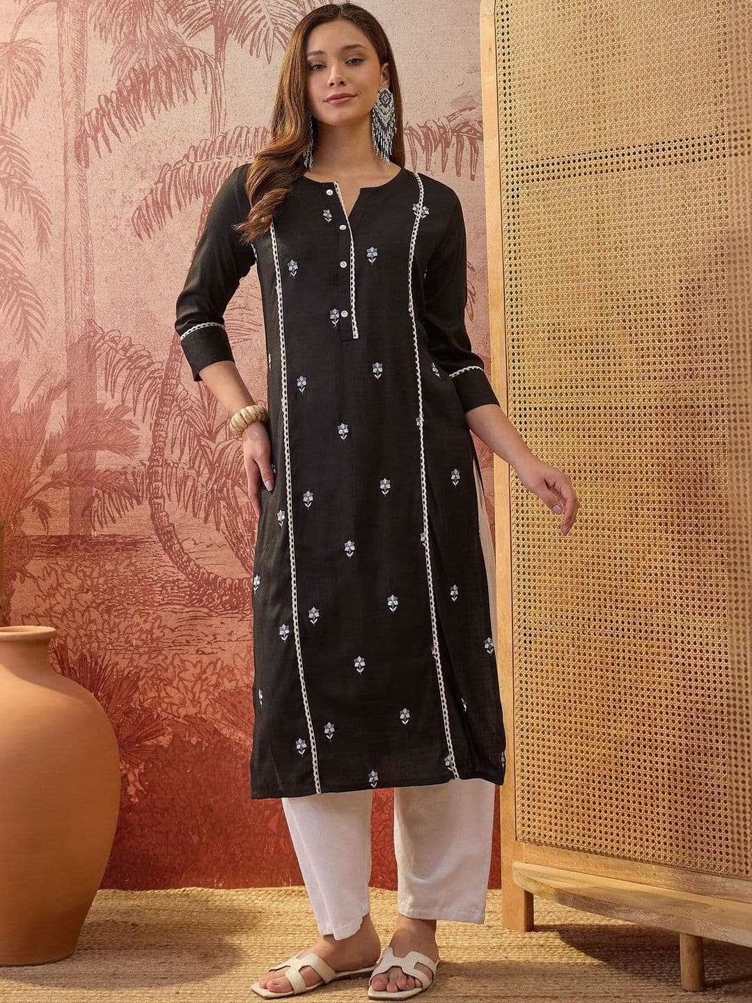 Sangria Black Embroidered Straight Fit Kurta - view 1