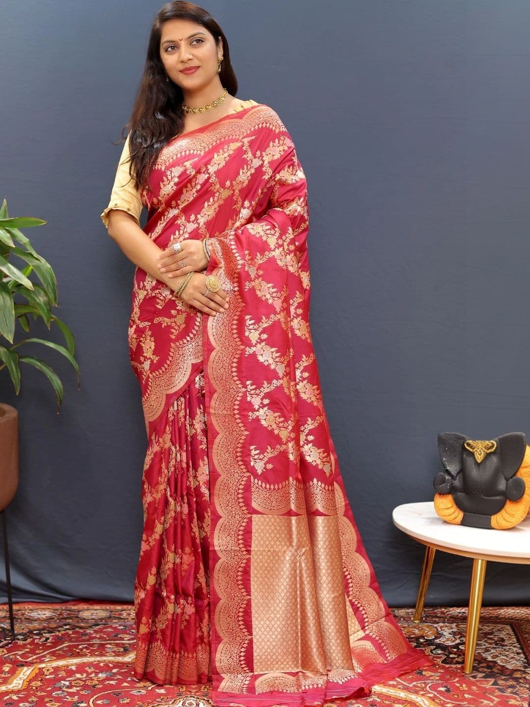 Dhaaga Ghar Floral Zari Art Silk Banarasi Saree - view 1