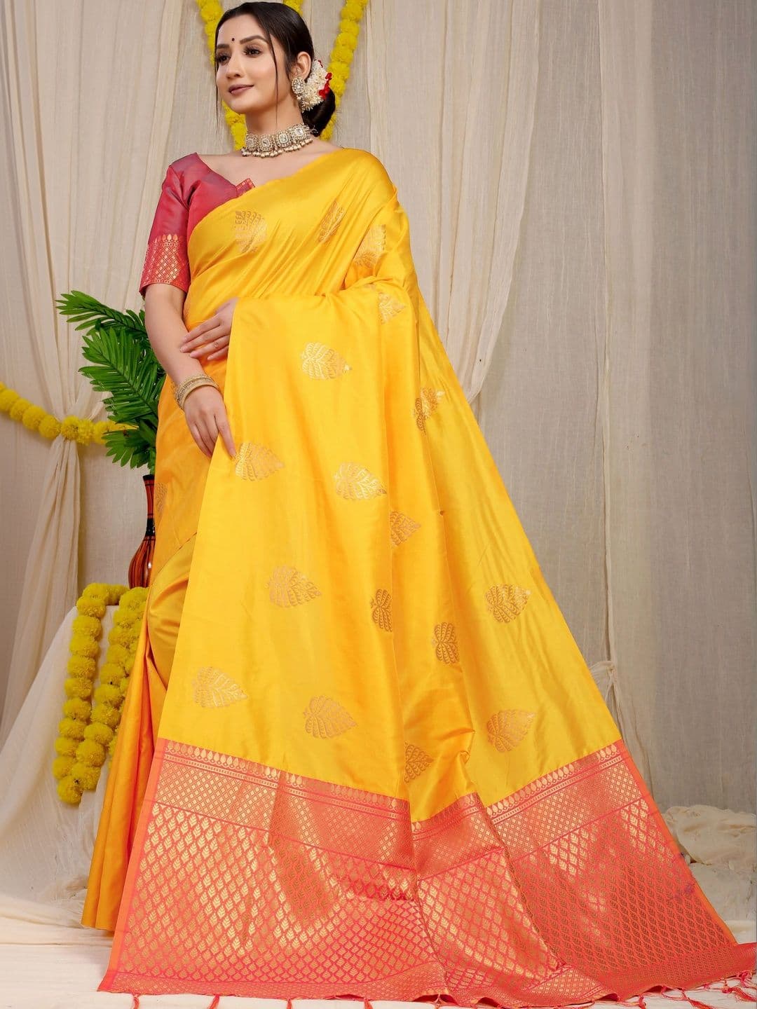 Dhaaga Ghar Women Woven Design Zari Art Silk Banarasi Saree - view 1