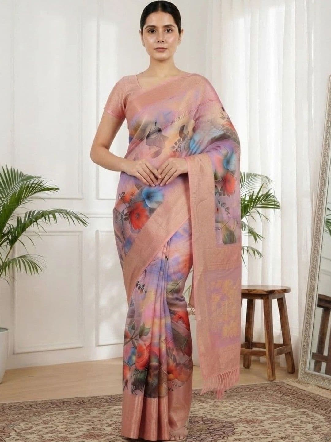 BHAKTI FASHION Floral Zari Saree - view 1