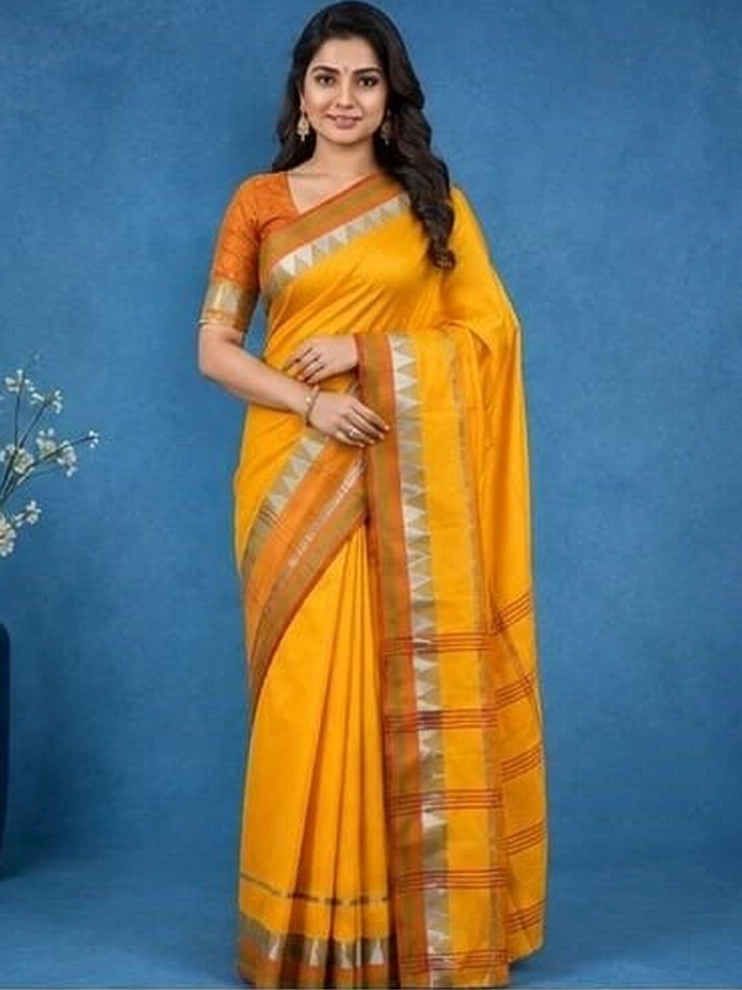 Rovika Striped Zari Pure Cotton Khadi Saree - view 1