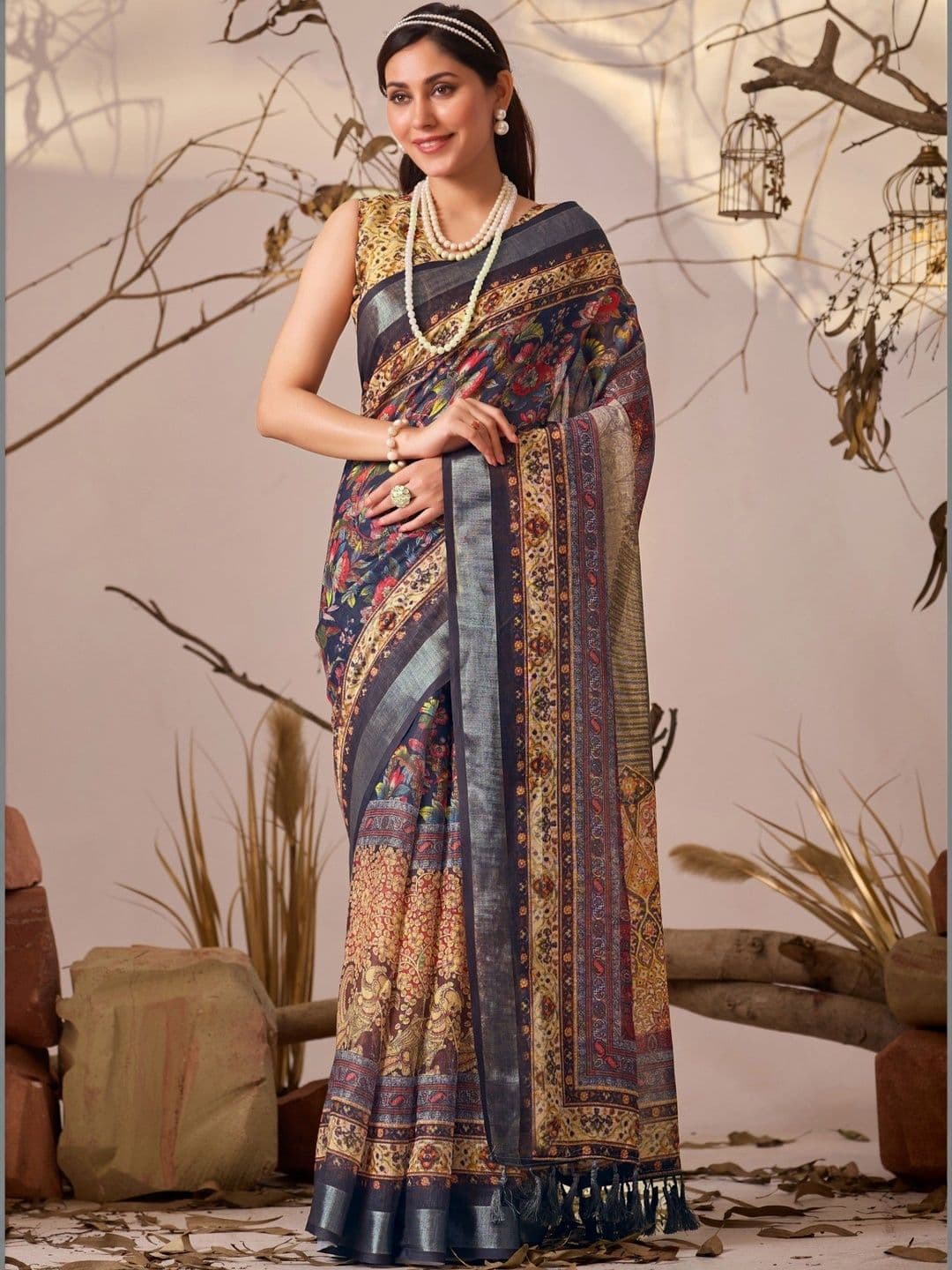 LeeliPeeri Designer Ethnic Motifs Zari Linen Blend Designer Patola Saree - view 1